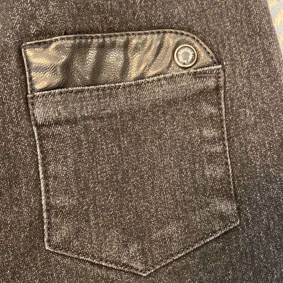 Kardashian Kids Boys Jeans Size 5T - Picture 7 of 12